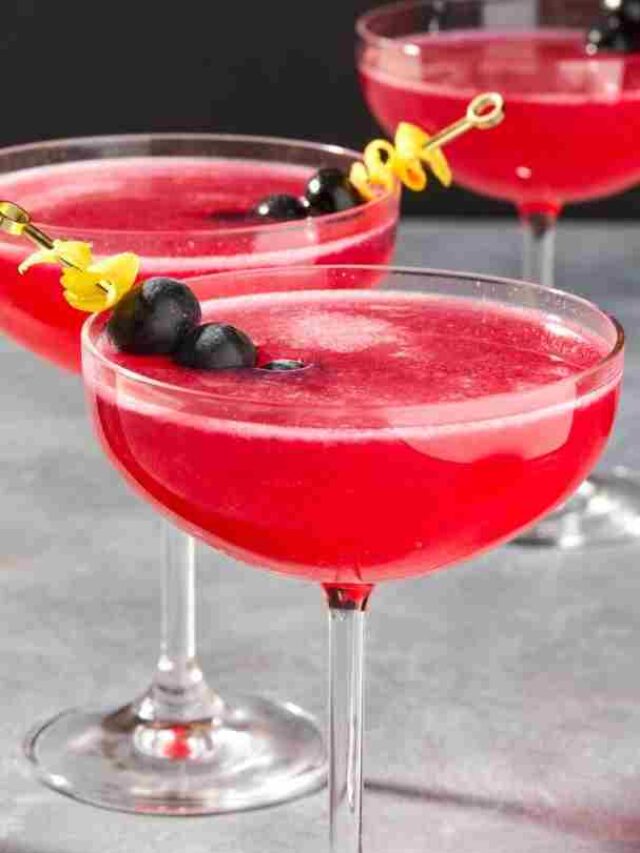 Sip Romance: 5 Romantic Valentine’s Day Cocktails